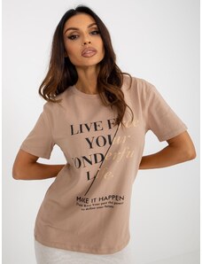 Fashionhunters Dámské tmavě béžové bavlněné tričko s nápisy
