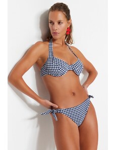 Trendyol Navy Blue Gingham Texturovaný Tie-Up Regular Leg Bikini Bottom