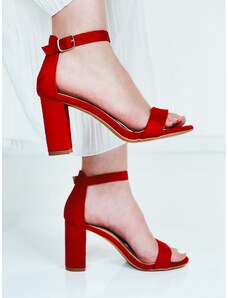Webmoda Dámské červené sandálky na hrubém podpatku ROSE