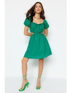 Trendyol zelený pas mini vystřižené / okno detailní tkané šaty