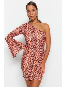Trendyol geometrické vzorované vypasované mini pletené plážové šaty na jedno rameno