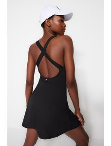 Trendyol Black Scuba / Diver 2 vrstvy tenisové pletené sportovní šaty s šortkami uvnitř
