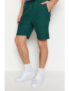 Trendyol Green Regular Fit Seekers Wrinkled Look Shorts