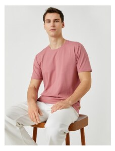 Koton Basic T-shirt with Label Detail Short Sleeves Crew Neck Cotton.