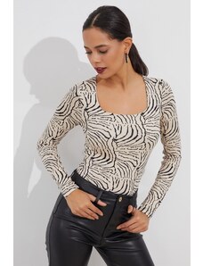 Cool & Sexy Women's Stone Square Collar Blouse