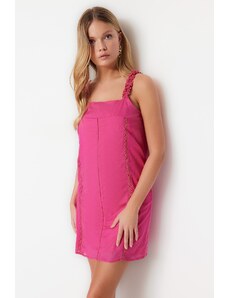 Trendyol růžové rovné mini šaty s tkanou podšívkou a krajkovým detailem