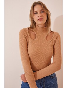 Happiness İstanbul Women's Camel Cut Out Detailed Crop Ribbed Knitted Blouse