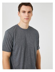 Koton Basic T-shirt with a Crew Neck Short Sleeves, Slim Fit.