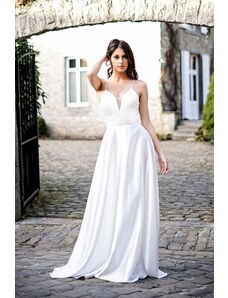 Bílé šaty na ramínka | 640 kousků - GLAMI.cz