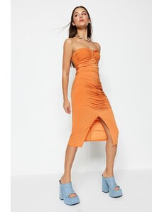 Trendyol Orange Vypasované pletené večerní šaty