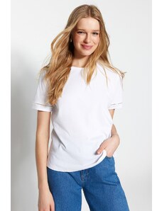 Trendyol White 100% Cotton Basic Crew Neck Knitted T-Shirt with Embroidery Detail