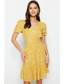 Trendyol žlutý pas otevřený mini květinový vzorovaný tkané šaty