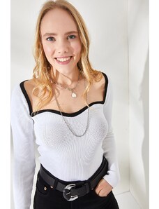 Olalook Women's White Black Kiss Collar Crop Knitwear Blouse