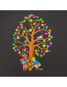 AMADEA Dřevěná dekorace strom s dětmi, barevná dekorace k zavěšení, velikost 28 cm