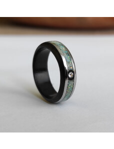 Woodlife Ebenový prsten s bílým opálem a krystalem