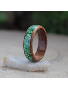 Woodlife Prsten z jatoby s kameny malachitu a jadeitu