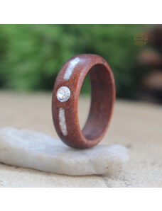 Woodlife Dřevěný prsten s magnezitem a Swarovski krystalem