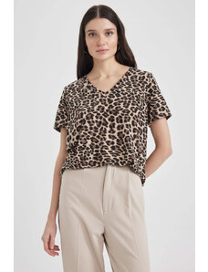DEFACTO Traditional Regular Fit V Neck Leopard Pattern Short Sleeve T-Shirt