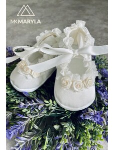 Dívčí/ kojenecké bílé boty na křest a svatbu MK33