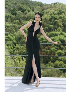 Trendyol X Zeynep Tosun Černé večerní šaty a plesové šaty s vypasovaným hlubokým výstřihem do V