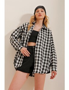 Trend Alaçatı Stili Women's Black Checkered Shirt