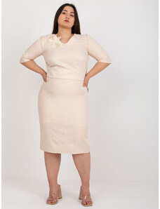 Fashionhunters Světle broskvová tužková sukně plus velikosti