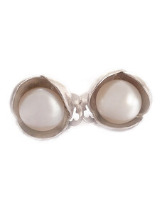 Klára Bílá Jewellery Dámské stříbrné náušnice Bowpearls s perlou klipsy Barva perly: Bílá