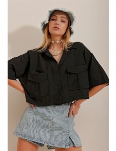 Trend Alaçatı Stili Women's Black Crop Poplin Shirt with Envelope Pocket