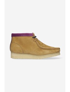 Semišové mokasíny Clarks Originals Wallabee Boot dámské, hnědá barva, na plochém podpatku, 26167961