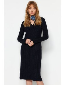 Trendyol Navy Blue Midi úplet Měkké texturované rolákové šaty