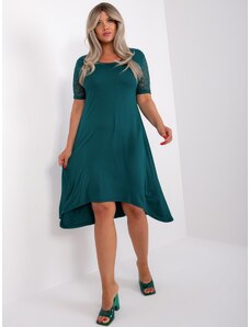 Fashionhunters Tmavě zelené asymetrické šaty větší velikosti