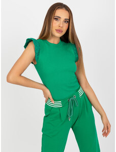 Fashionhunters Zelená žebrovaná halenka s krátkým rukávem RUE PARIS