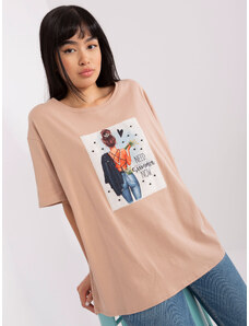 Fashionhunters Béžové tričko s potiskem a kulatým výstřihem