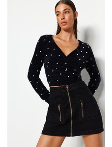 Trendyol Black Super Crop Feathered Pearl Detailed Knitwear Sweater