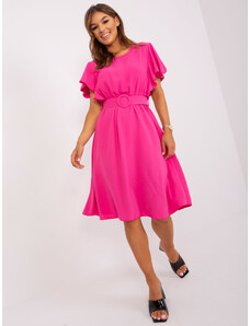 Fashionhunters Tmavě růžové viskózové ležérní šaty
