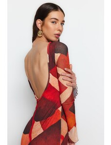 Trendyol Vícebarevné Tištěné Speciální Texturované Tělo Přizpůsobený Detail Zad Maxi Elastické Pletené Šaty