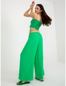 Fashionhunters Zelené široké kalhoty z látky s páskem