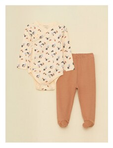 LC Waikiki Envelope Collar Long Sleeved Baby Boy with Snap fastener body and pants 2-piece set.
