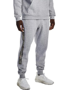 UNDER ARMOUR RIVAL FLEECE GRAPHIC JOGGERS Šedá