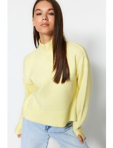 Trendyol Yellow Basic Soft Textured High Neck Sleeve End Štěrbinový pletený svetr