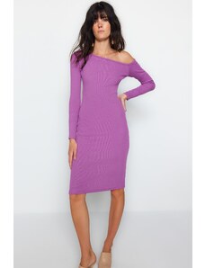 Trendyol fialové žebrované vypasované midi strečové pletené šaty