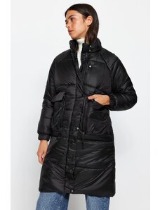 Trendyol černý oversize prošívaný vodoodpudivý dlouhý prošívaný nafukovací kabát