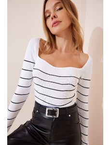Happiness İstanbul Women's White Heart Neck Striped Knitwear Blouse