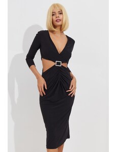 Cool & sexy dámské černé dekoltové nabírané midi šaty