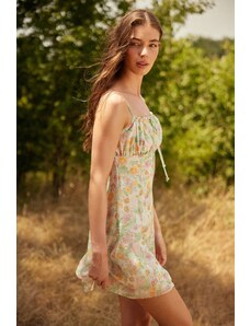 Trendyol Vícebarevné květinové A-linie Mini Strap Tkané šaty