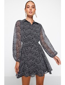 Trendyol černé puntíky mini lemované šifonové tkané košilové šaty