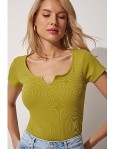 Happiness İstanbul Women's Oil Green Heart Neck Ribbed Crop Knitted Blouse