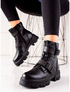 Komfortní dámské černé kotníčkové boty na plochém podpatku