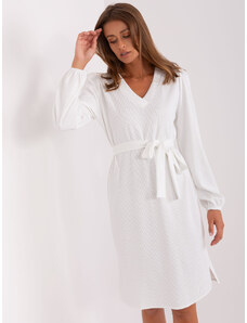 BASIC Bílé mini šaty s V výstřihem a páskem -LK-SK-509255,96-bílé Bílá