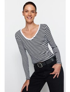 Trendyol Black Striped Ribbed V-Neck Fitted/Situated Long Sleeve Crop Stretch Knitted Blouse